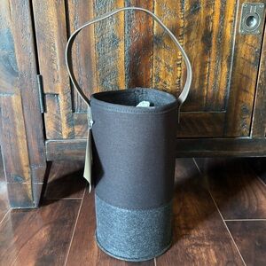 Thirty-One Felt Wine and Gift Bag NWT